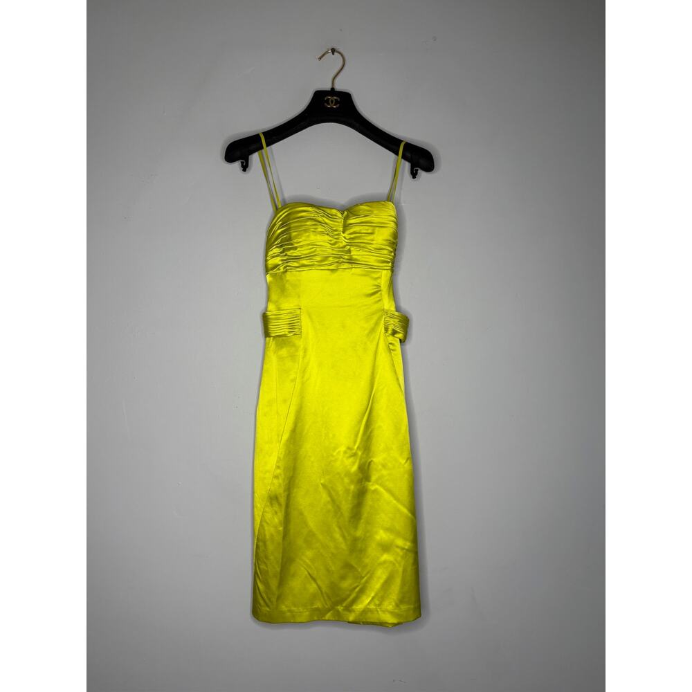 Marc Bouwer Glamit Women's Size 0 100% Silk Yellow Sleeveless Mini Dress